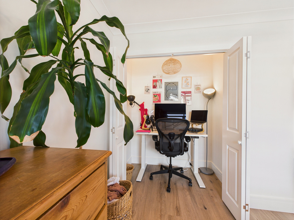 2 bed apartment for sale in Ayshe Court Drive, Horsham - Property Image 7