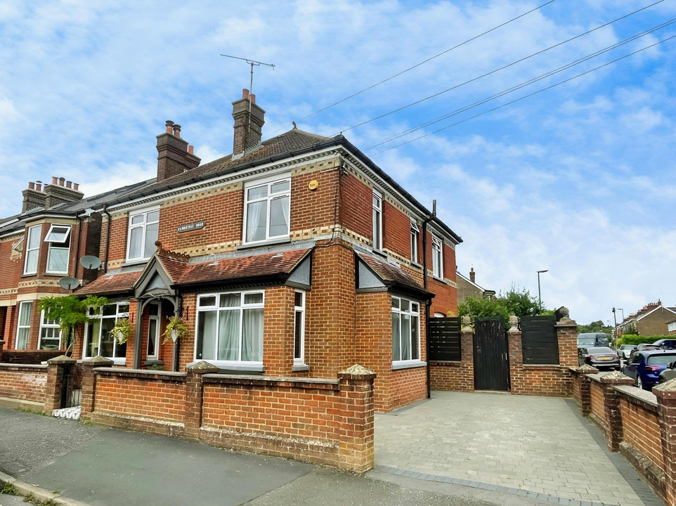 4 bed detached house for sale in Cambridge Road, Horsham  - Property Image 1