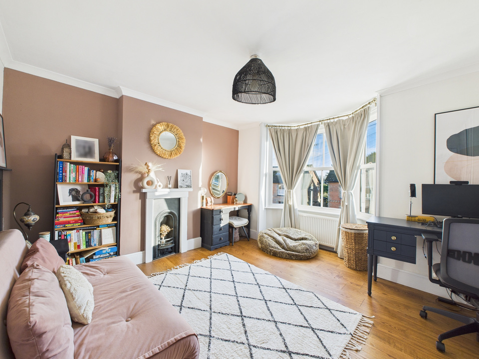 4 bed semi-detached house for sale in St Leonards Road, Horsham, West Sussex, RH13 6AP  - Property Image 5