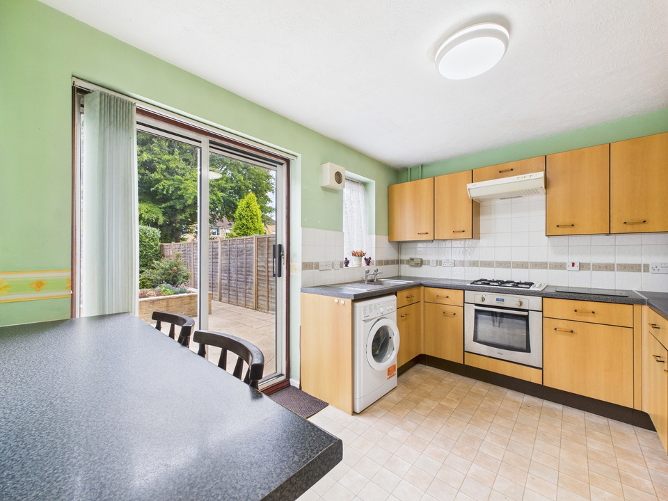 2 bed terraced house for sale in Ropeland Way, Horsham  - Property Image 8