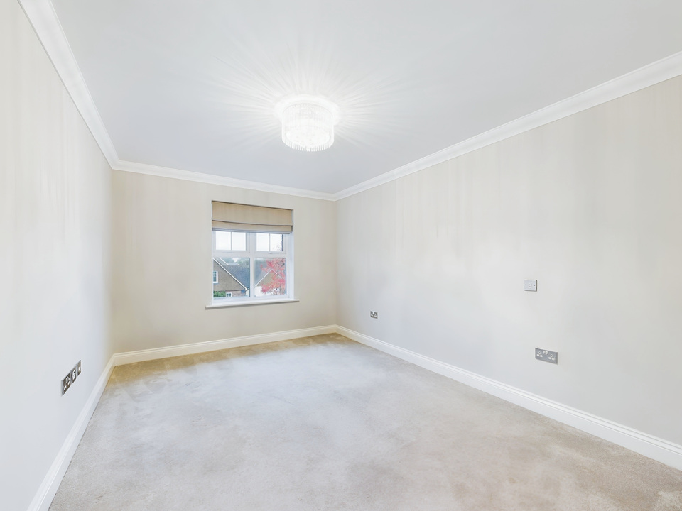 2 bed apartment for sale in Chantry Court, Broadbridge Heath - Property Image 11