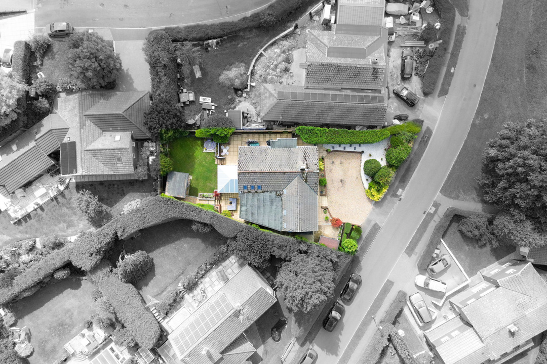 4 bed detached bungalow for sale in Lime Kiln Road, Mannings Heath - Property Image 10