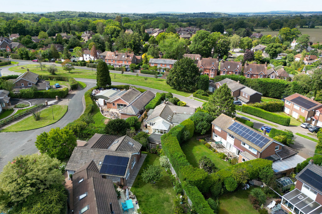 4 bed detached bungalow for sale in Lime Kiln Road, Mannings Heath - Property Image 41