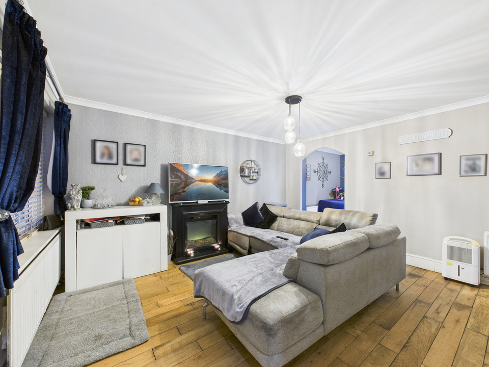 4 bed link detached house for sale in Telscombe Cliffs, Peacehaven - Property Image 2