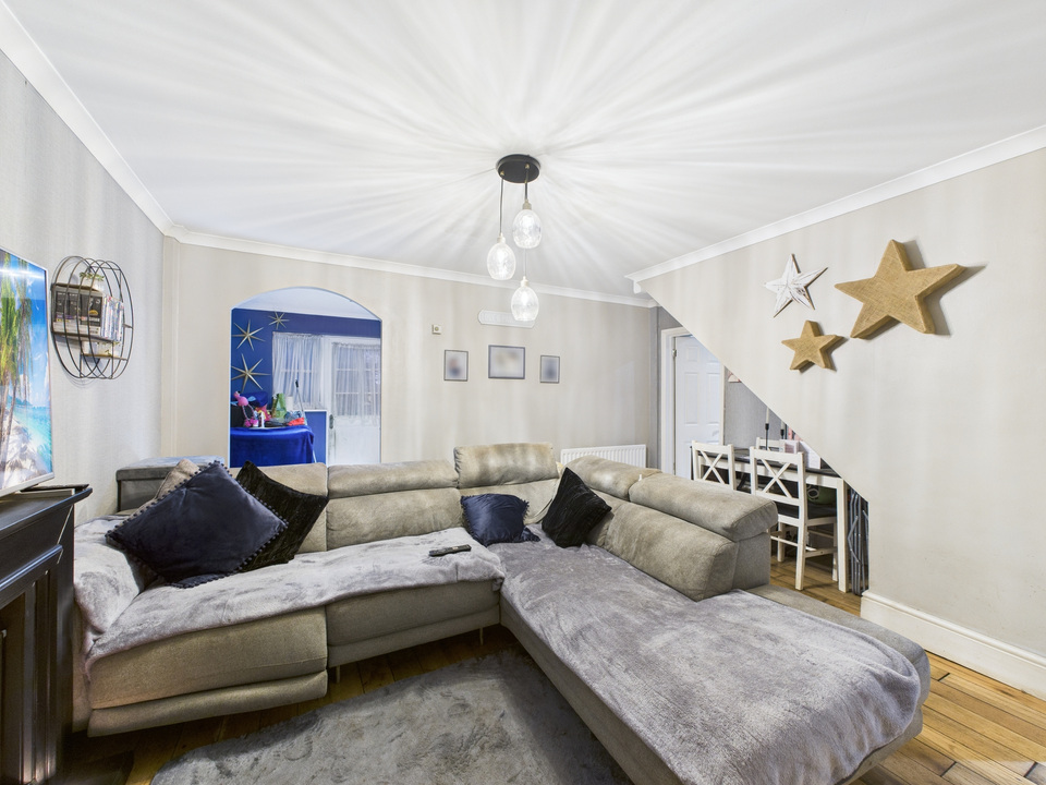 4 bed link detached house for sale in Telscombe Cliffs, Peacehaven - Property Image 10