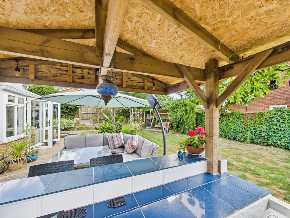 4 bed detached house for sale in Oaks Close, Horsham  - Property Image 21