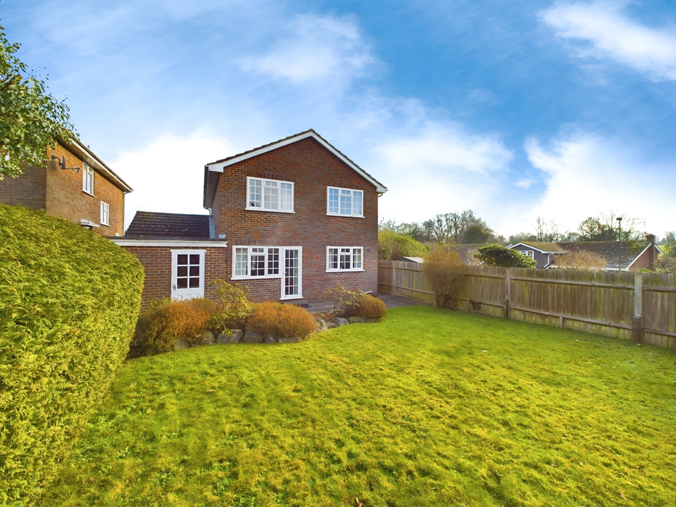 4 bed detached house for sale in Dickins Way, Horsham
