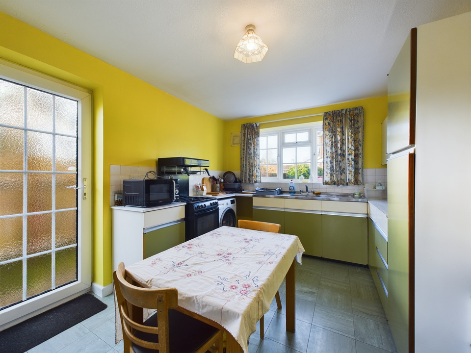 4 bed detached house for sale in Dickins Way, Horsham - Property Image 3