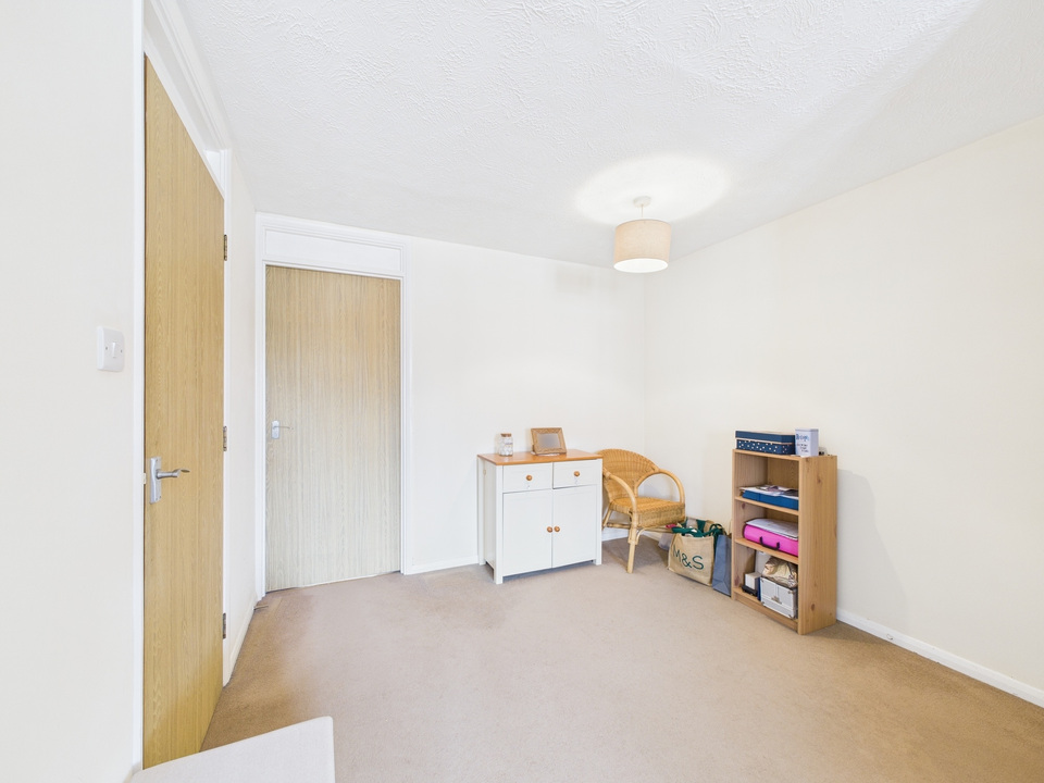 1 bed detached house for sale in 80 Wallis Way, HORSHAM  - Property Image 3