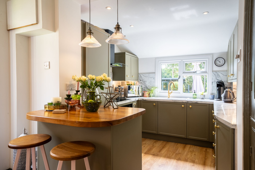 4 bed semi-detached house for sale in Clarence Road, Horsham - Property Image 4