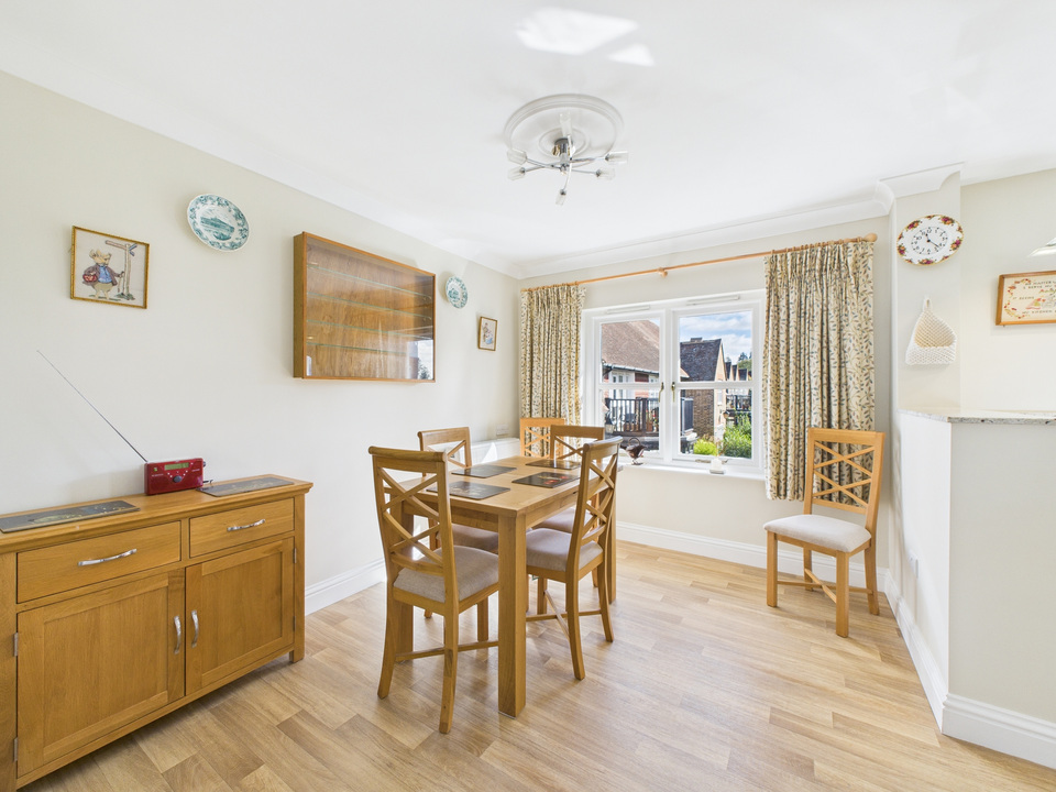 2 bed apartment for sale in Bluecoat Pond, Christs Hospital  - Property Image 4