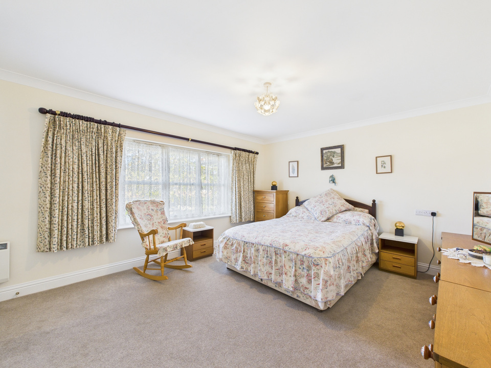 2 bed apartment for sale in Bluecoat Pond, Christs Hospital  - Property Image 5