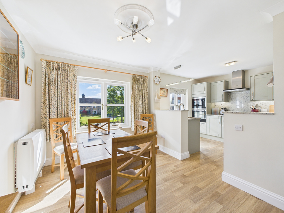 2 bed apartment for sale in Bluecoat Pond, Christs Hospital  - Property Image 15