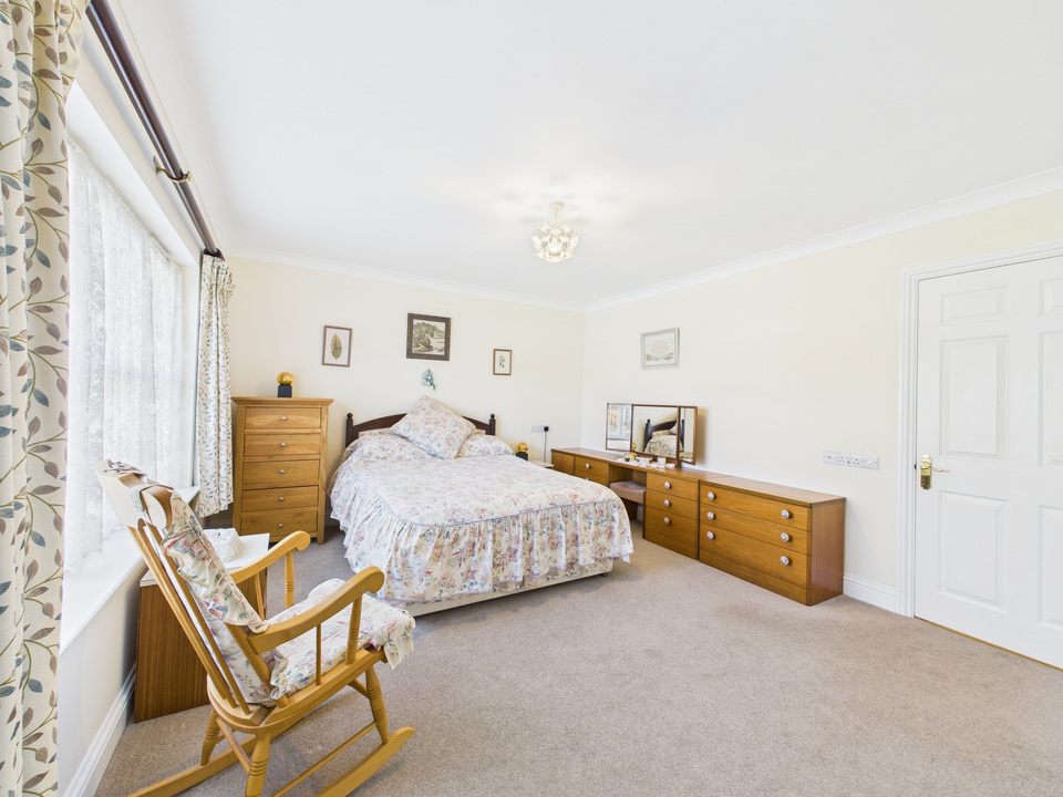 2 bed apartment for sale in Bluecoat Pond, Christs Hospital  - Property Image 16