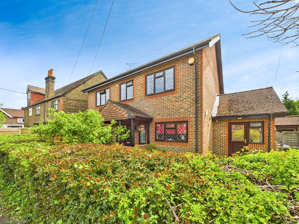 4 bed detached house for sale in Billingshurst Road, Broadbridge Heath