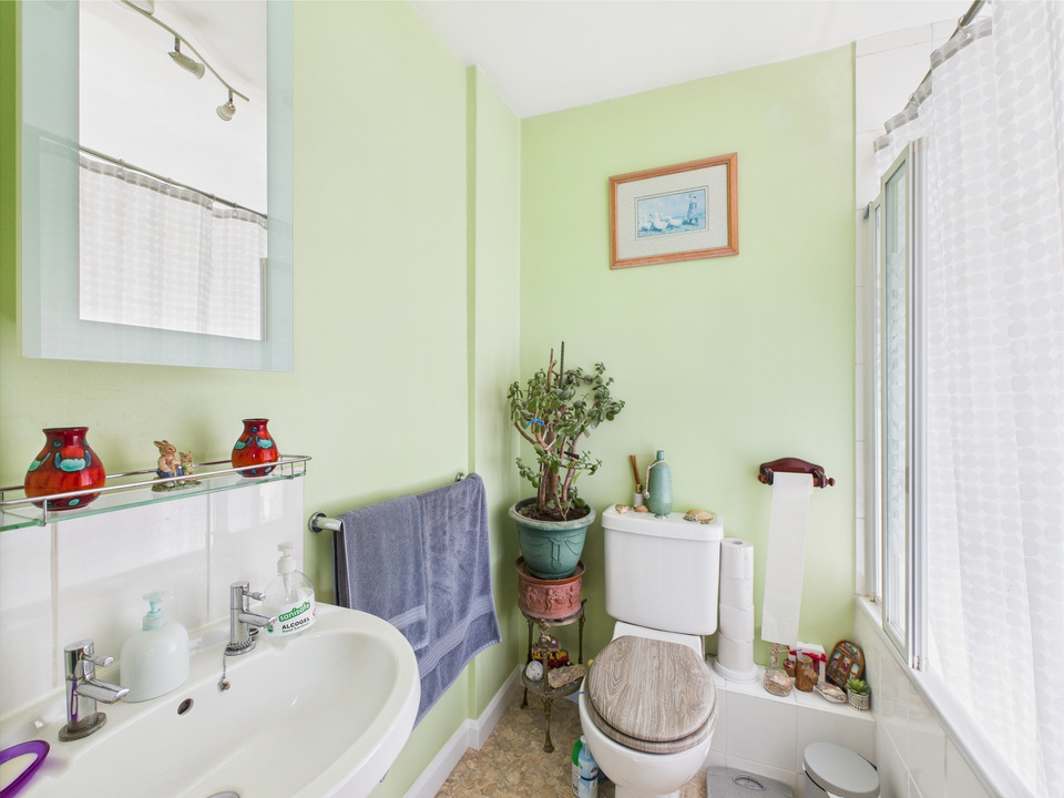 3 bed terraced house for sale in Bennetts Road, Horsham  - Property Image 7