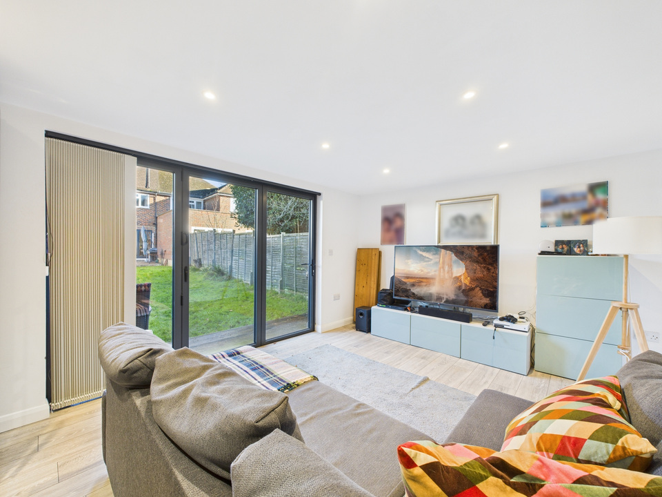 4 bed semi-detached house for sale in Hill Mead, Horsham, West Sussex  - Property Image 9