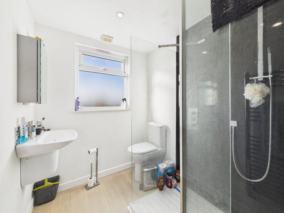 4 bed semi-detached house for sale in Hill Mead, Horsham, West Sussex  - Property Image 20