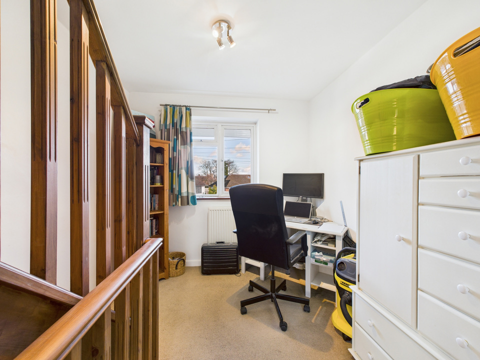 4 bed semi-detached house for sale in Hill Mead, Horsham, West Sussex  - Property Image 17