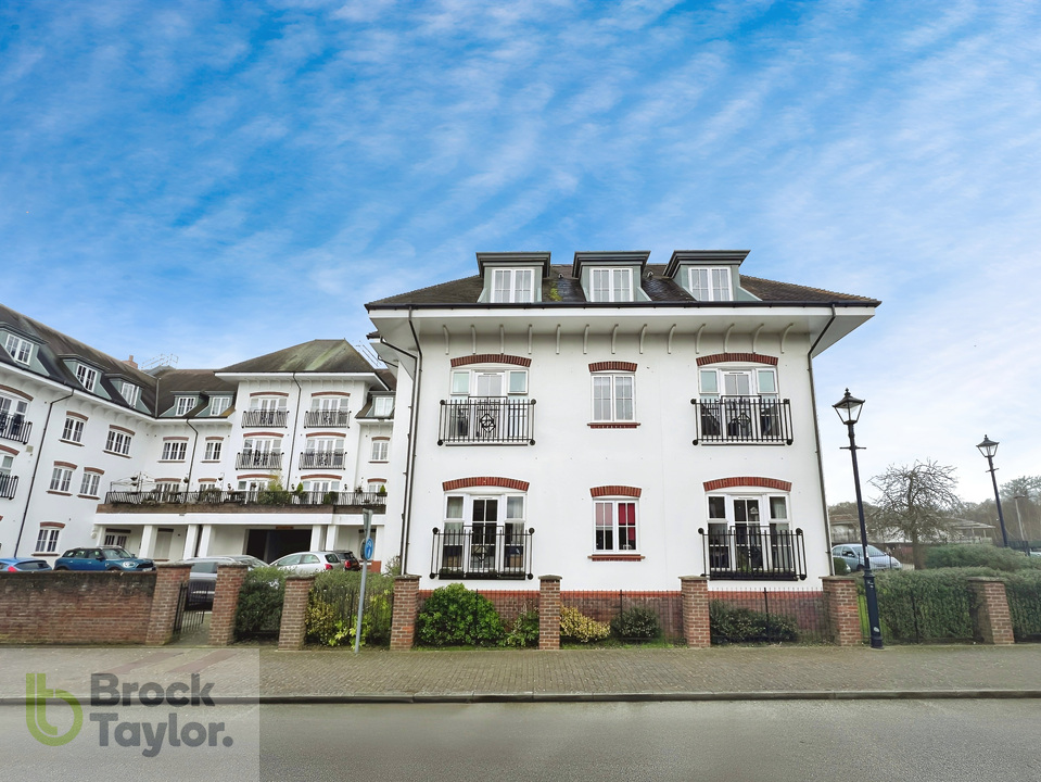 2 bed apartment for sale in Updown Hill, Bolnore Village  - Property Image 13