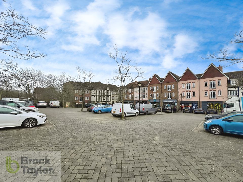 2 bed apartment for sale in Updown Hill, Bolnore Village  - Property Image 16