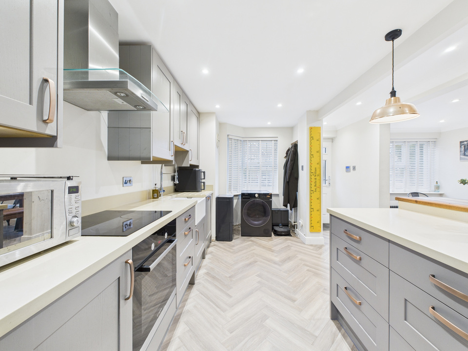 4 bed detached house for sale in Ropeland Way, Horsham, West Sussex - Property Image 4