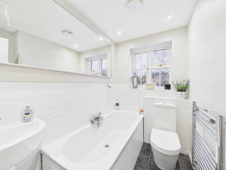 4 bed detached house for sale in Ropeland Way, Horsham, West Sussex - Property Image 9