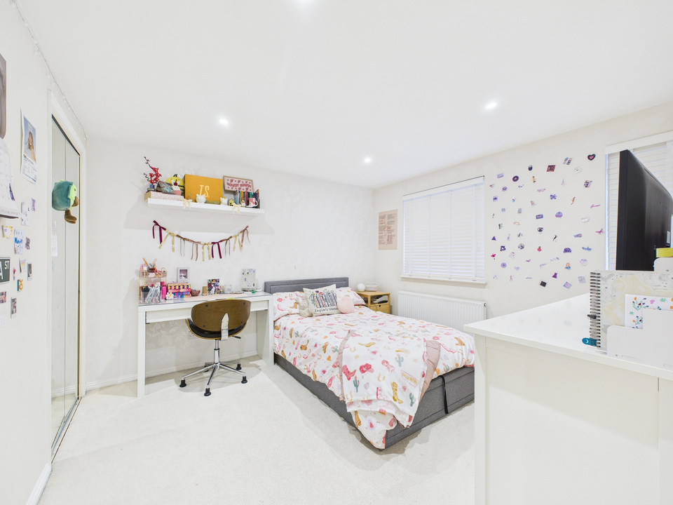 4 bed detached house for sale in Ropeland Way, Horsham, West Sussex - Property Image 8