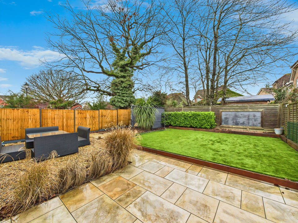 4 bed detached house for sale in Ropeland Way, Horsham, West Sussex - Property Image 16