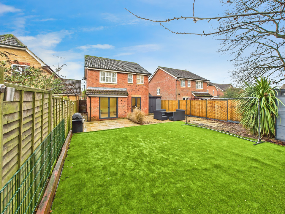 4 bed detached house for sale in Ropeland Way, Horsham, West Sussex - Property Image 10
