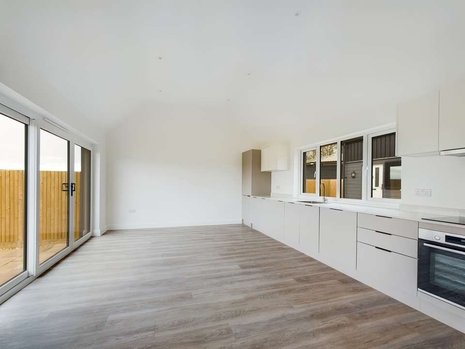 1 bed semi-detached bungalow for sale in Capel Road, Rusper  - Property Image 5