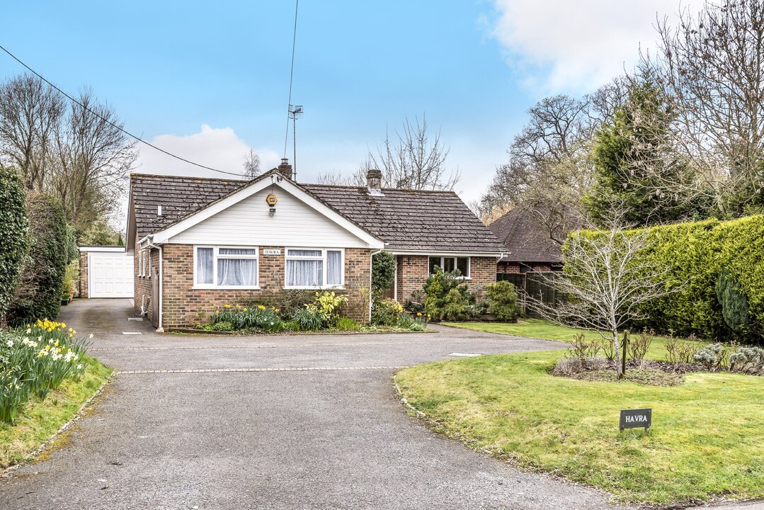 4 bed detached bungalow for sale in Park Street, Slinfold, Horsham  - Property Image 1