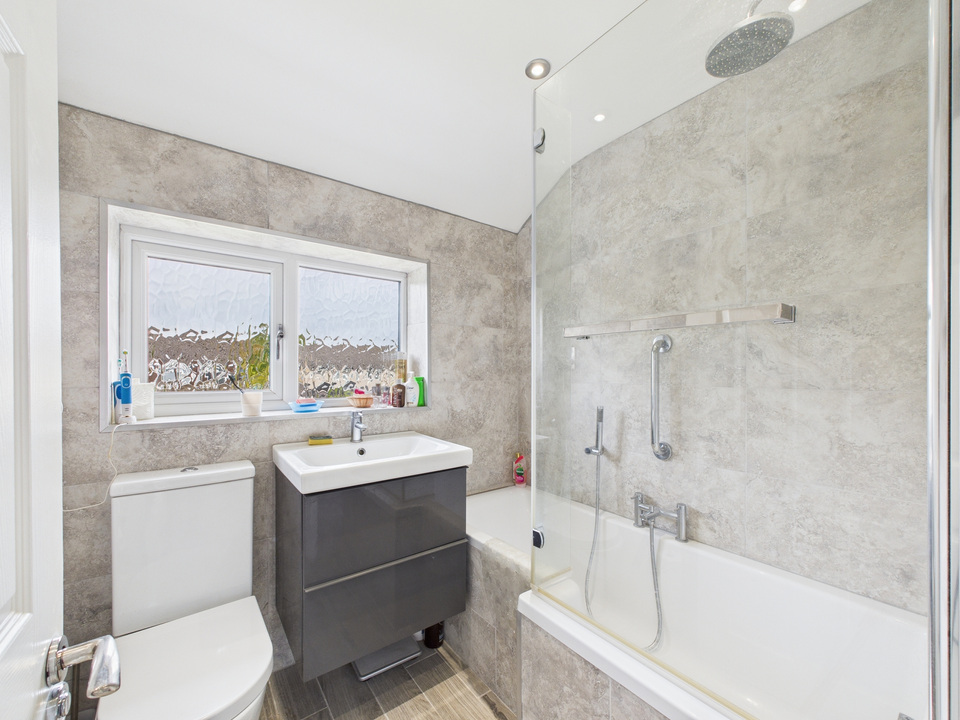 3 bed semi-detached house for sale in Wood End, Horsham  - Property Image 8