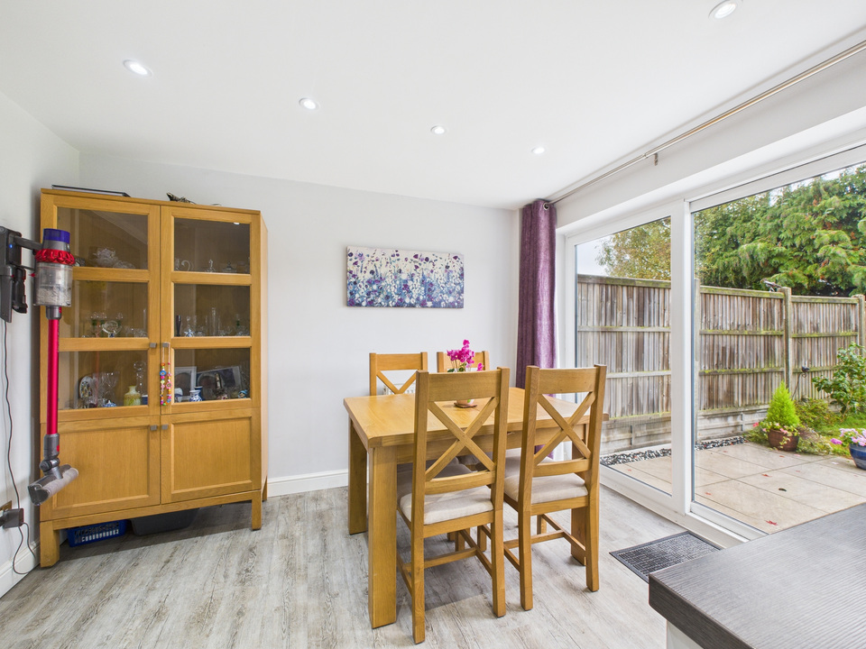 3 bed semi-detached house for sale in Wood End, Horsham  - Property Image 11