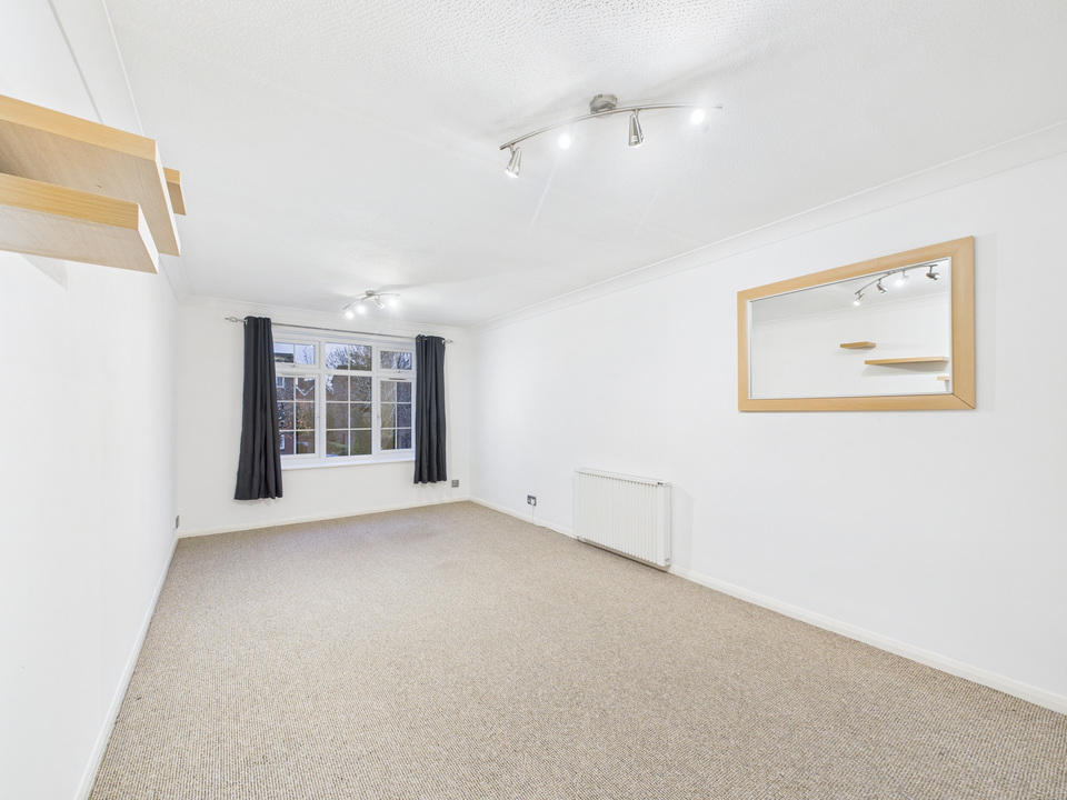 1 bed apartment for sale in Abbotsbury Court, Horsham  - Property Image 2