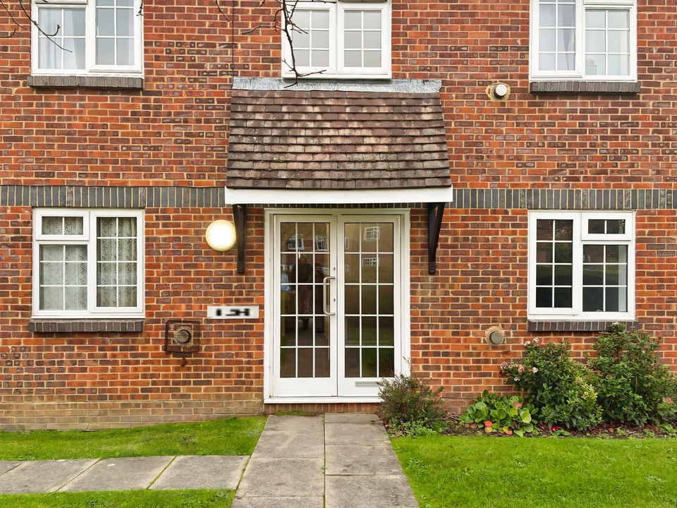 1 bed apartment for sale in Abbotsbury Court, Horsham  - Property Image 7