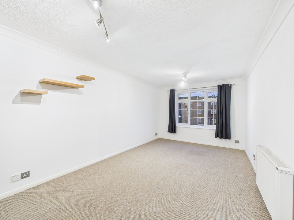 1 bed apartment for sale in Abbotsbury Court, Horsham  - Property Image 8