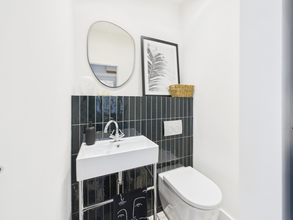 3 bed semi-detached house for sale in New Street, Horsham  - Property Image 20