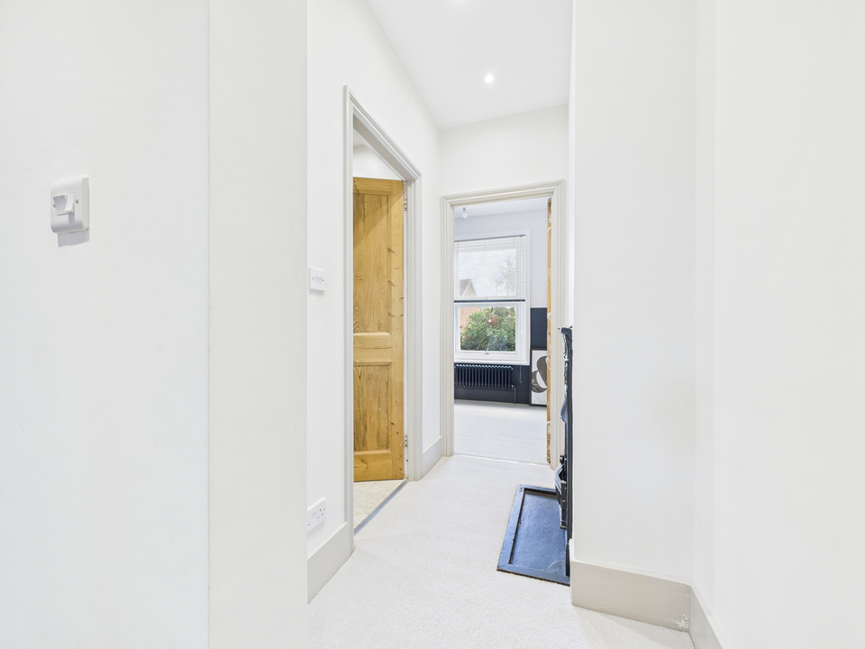 3 bed semi-detached house for sale in New Street, Horsham  - Property Image 21