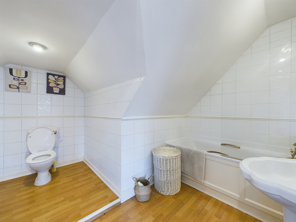 3 bed semi-detached house for sale in Church Street, Warnham, RH12  - Property Image 5