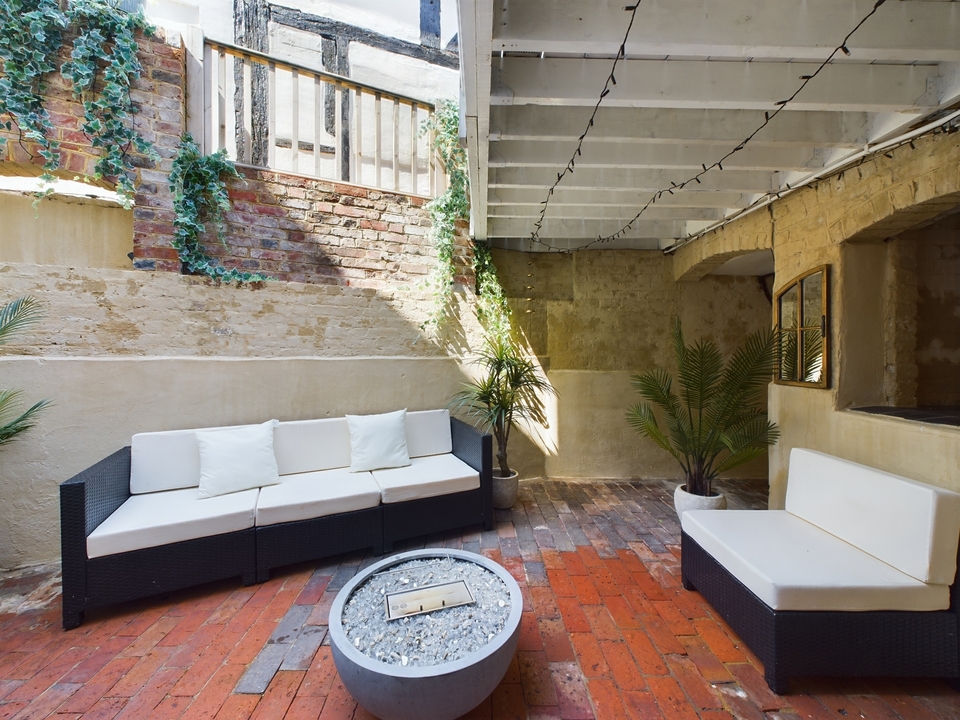 3 bed semi-detached house for sale in Church Street, Warnham, RH12  - Property Image 14