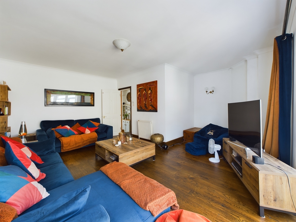 3 bed semi-detached house for sale in Church Street, Warnham, RH12  - Property Image 16