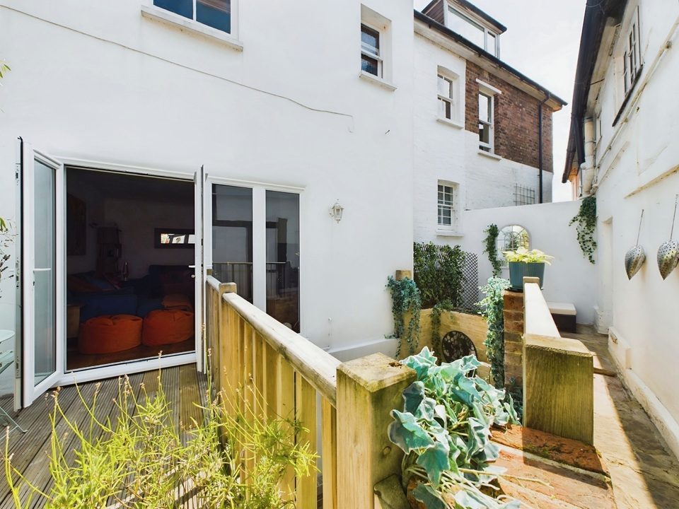 3 bed semi-detached house for sale in Church Street, Warnham, RH12  - Property Image 24