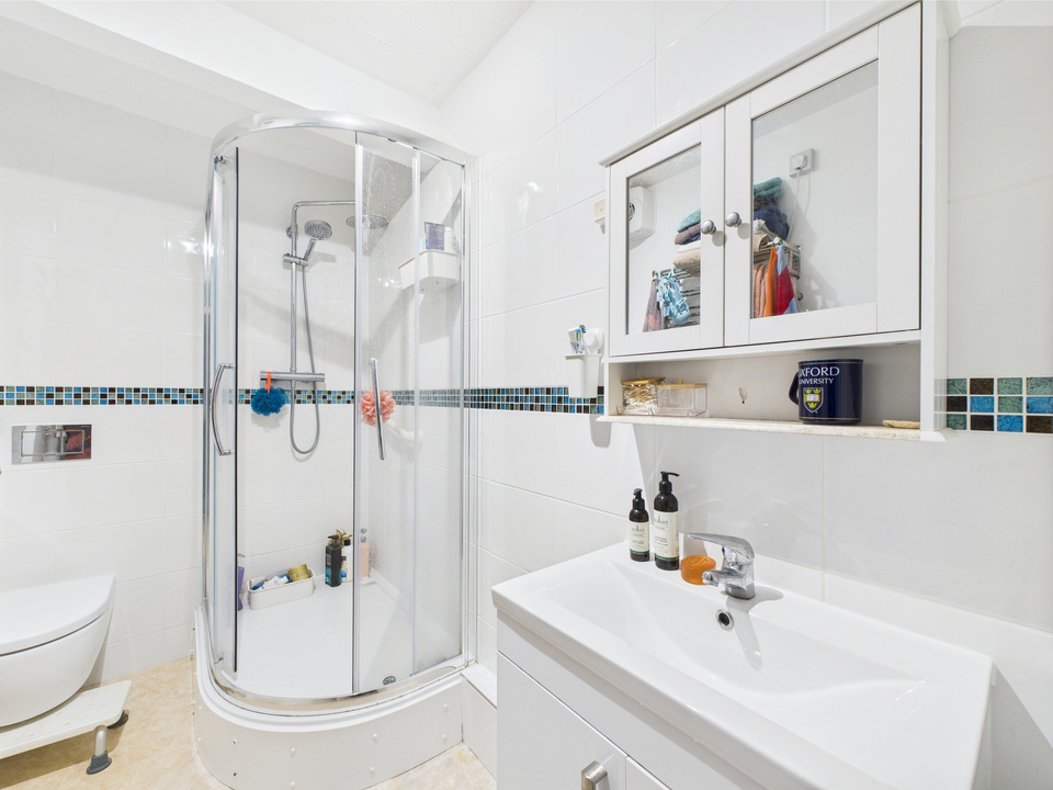 2 bed maisonette for sale in College Road, Southwater  - Property Image 6