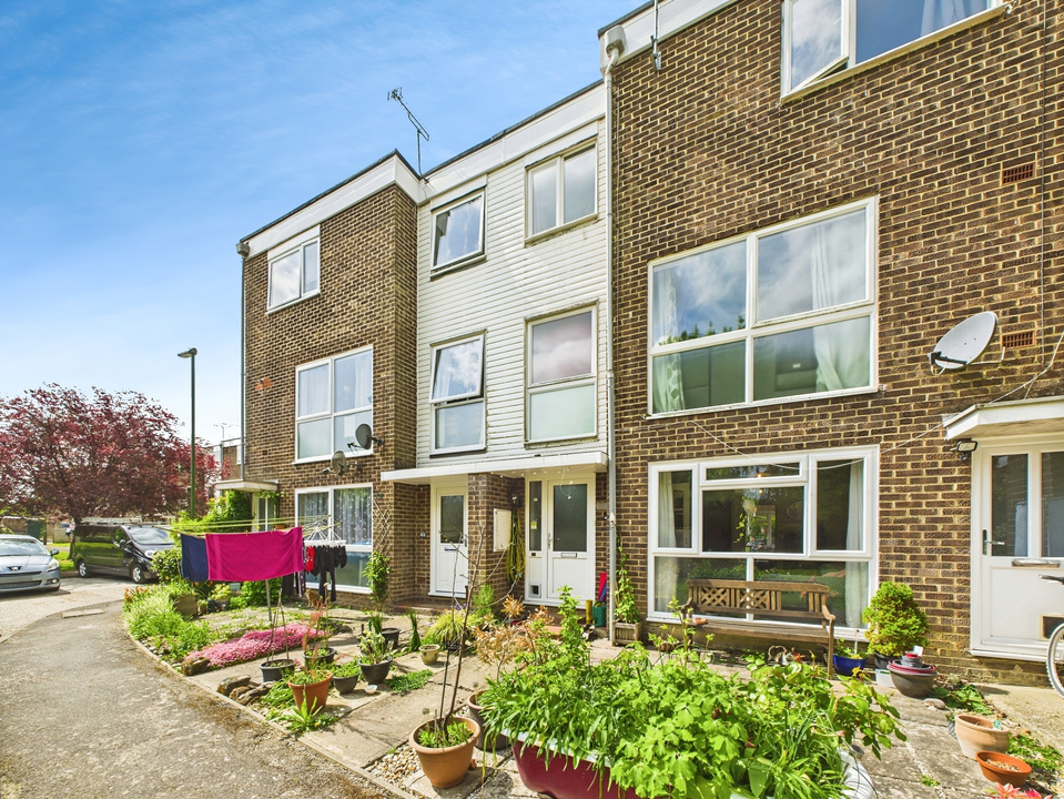 2 bed maisonette for sale in College Road, Southwater  - Property Image 8