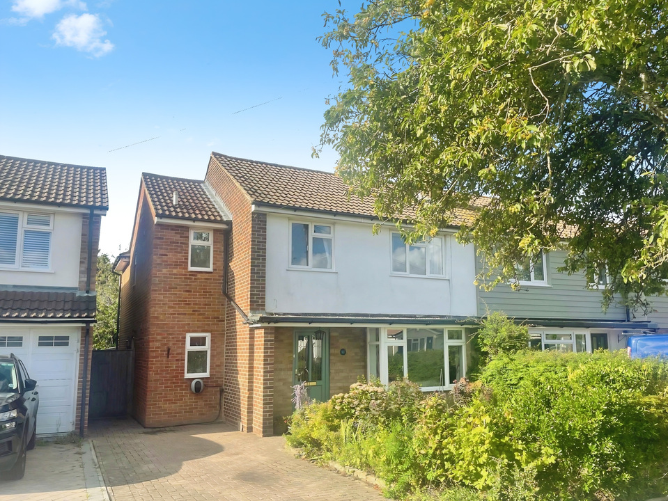 4 bed semi-detached house for sale in Farhalls Crescent, Horsham