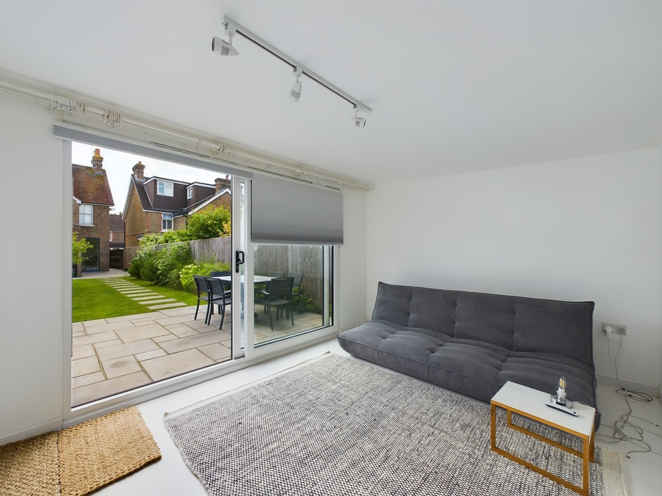 3 bed semi-detached house for sale in Swindon Road, Horsham  - Property Image 17