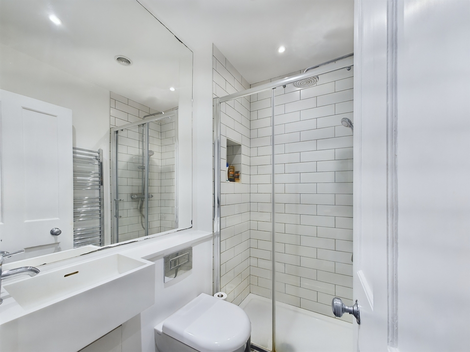 3 bed semi-detached house for sale in Swindon Road, Horsham  - Property Image 24