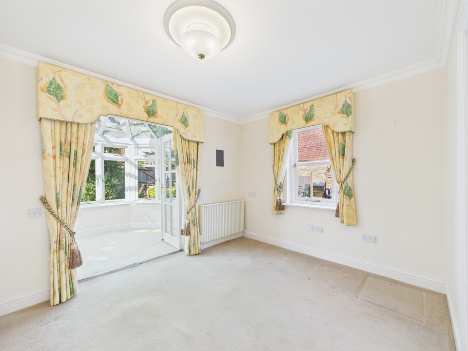 2 bed end of terrace house for sale in Bluecoat Pond, Christs Hospital  - Property Image 4