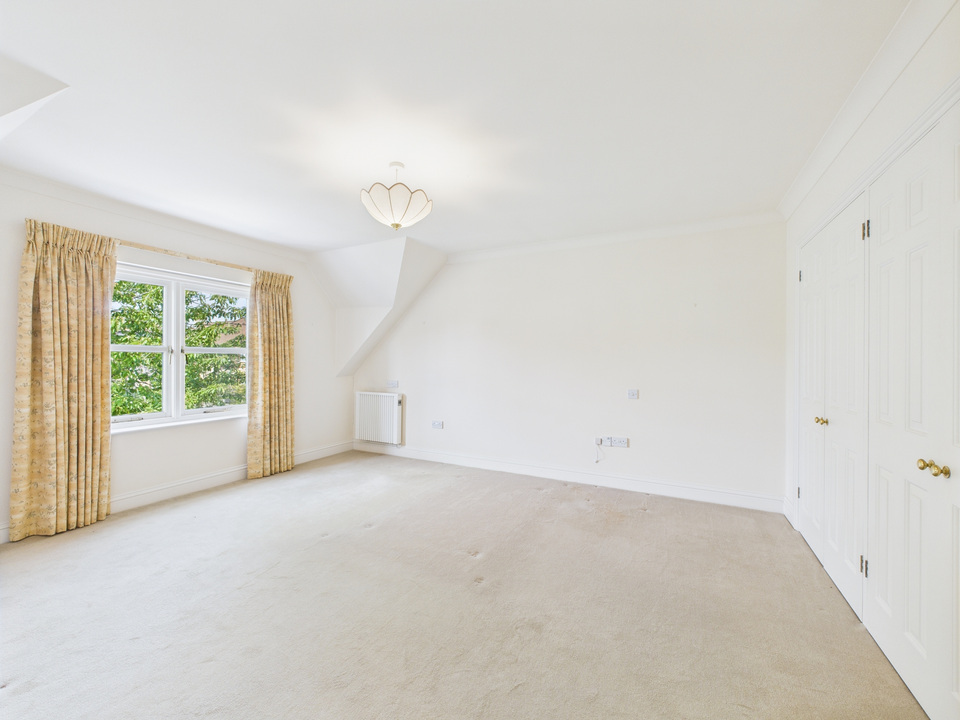 2 bed end of terrace house for sale in Bluecoat Pond, Christs Hospital  - Property Image 6